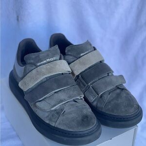 Alexander McQueen Larry oversize sneaker size 44